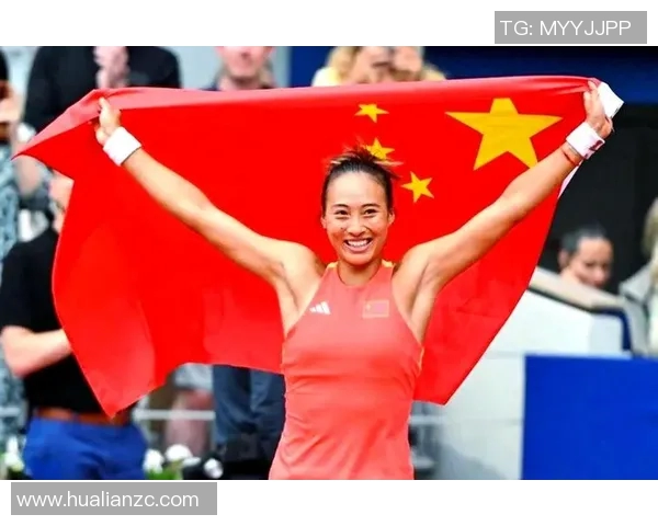 足球星空下的女神光芒璀璨头像展现动感与魅力